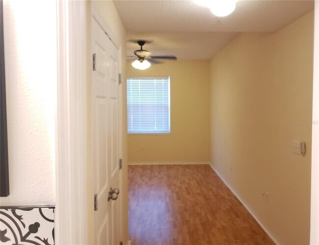 Building Photo - 1910 E Palm Ave