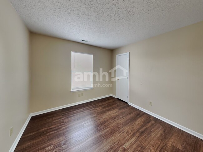 Building Photo - 5969 Claymont Blvd