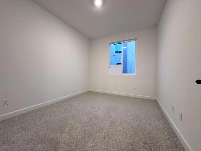 Building Photo - 12045 Sienna Ln