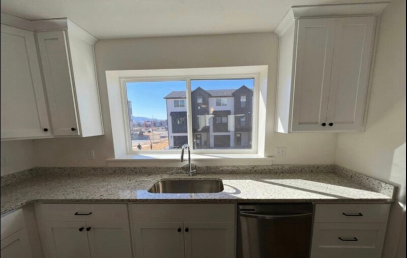 Building Photo - 383 S 650 E