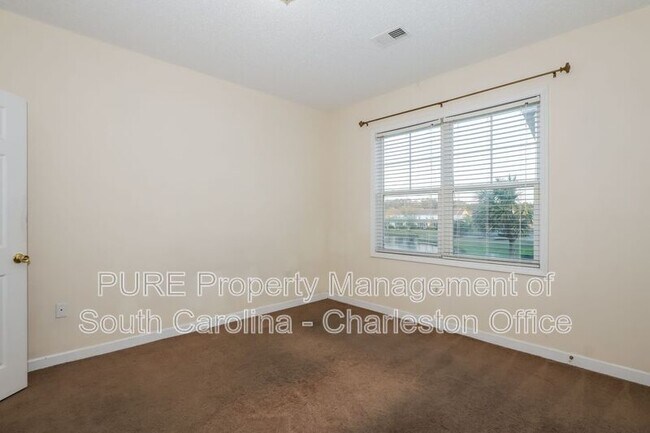 Building Photo - 302 Kiskadee Loop