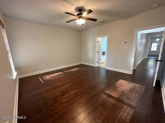 Building Photo - 300 Sparrowhawk St