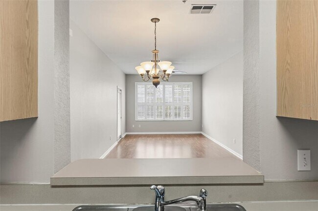 Building Photo - 1224 S Hiawassee Rd