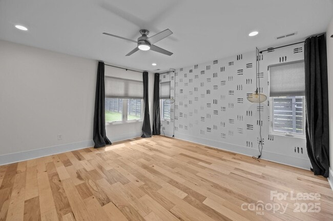 Building Photo - 1207 Lakedell Dr