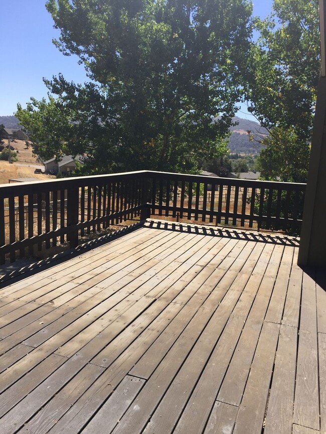 Building Photo - Completely Furnished -   VALLEY FLOOR     ...