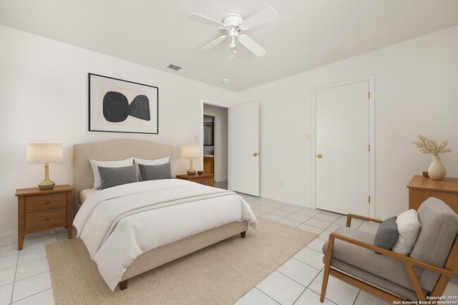 Building Photo - 1118 W Goodwin St