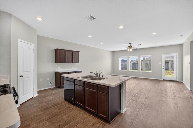 Building Photo - 21311 Orono Hts Trl