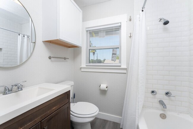 Building Photo - 1116 Morgan Ave