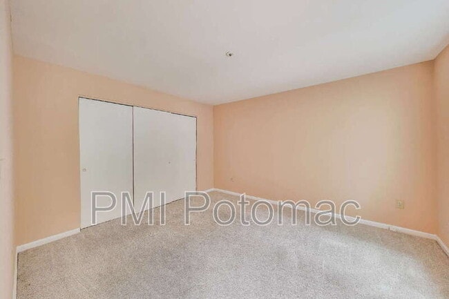 Building Photo - 14038 Vista Dr