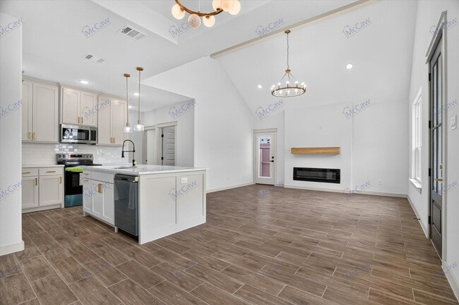 Building Photo - 5849 Black Pine Cir