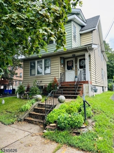 Building Photo - 53 Walnut St