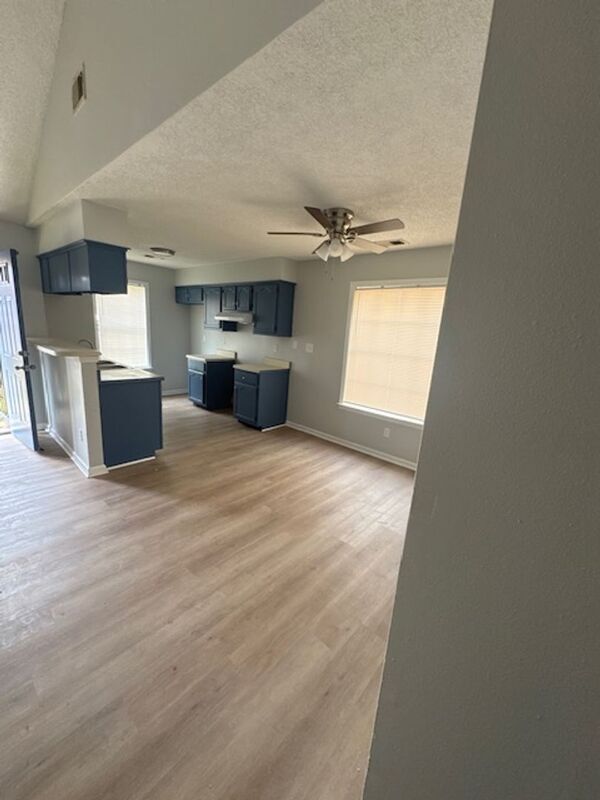 Building Photo - 5832 Ashridge Pl