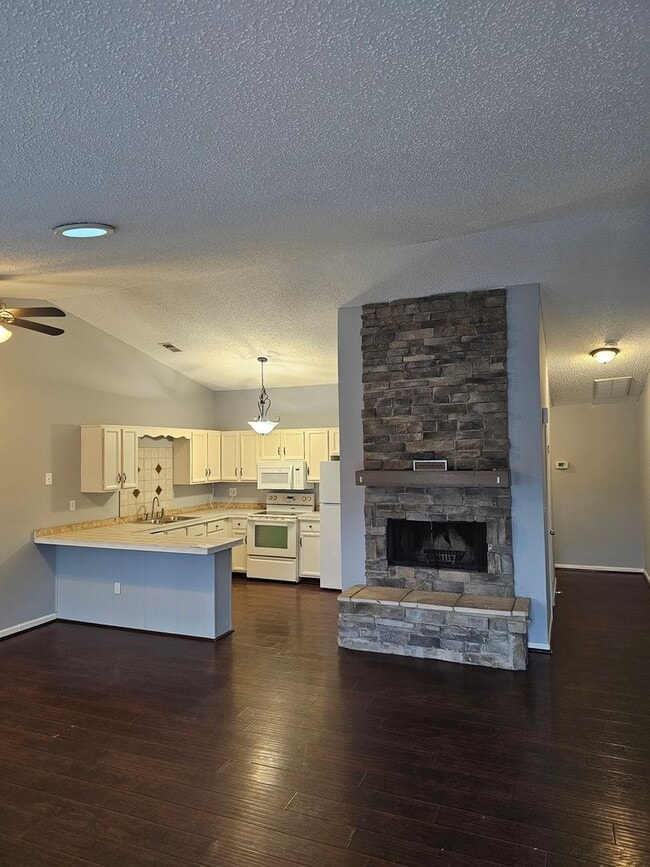 Building Photo - 1207 Haig Cir