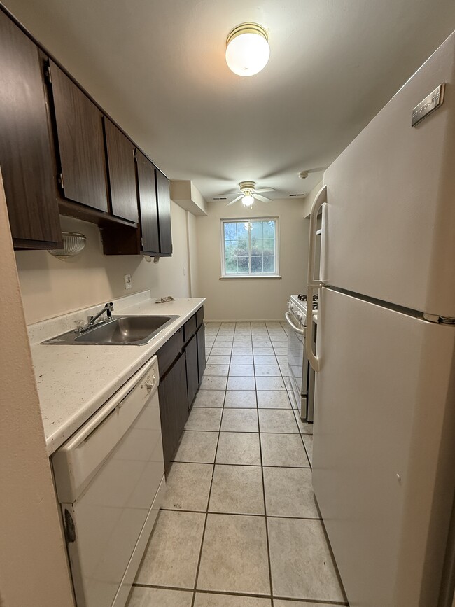 Building Photo - 45240 Keding St