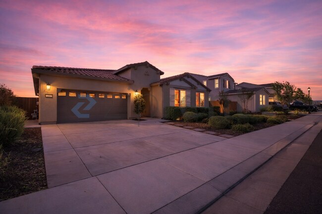 Building Photo - 1465 Blossom Way