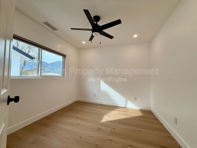 Building Photo - 607 Lemon Way