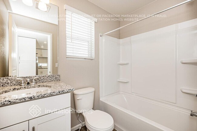 Building Photo - 9346 Oro City Loop