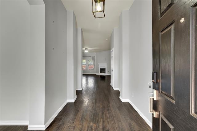 Building Photo - 734 Brazos Way