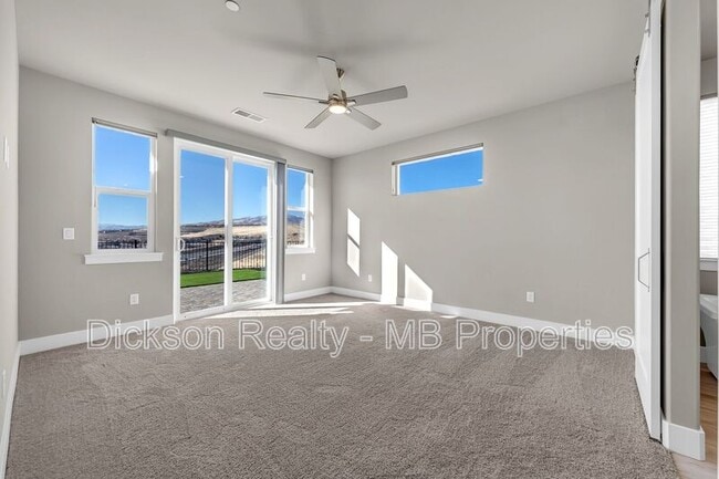 Building Photo - 3168 Orrizonte Ter