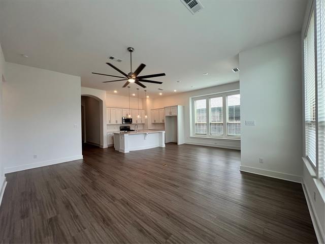 Building Photo - 1817 Lockhart Dr
