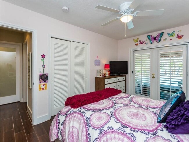 Building Photo - 2319 NE 16th Ave