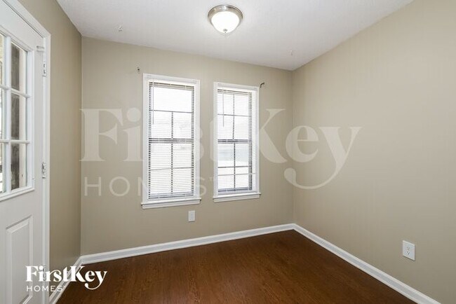 Building Photo - 3138 Sleepy Hollow Rd