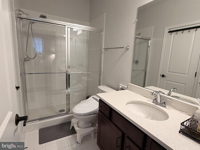 Building Photo - 12305 W Oaks Dr