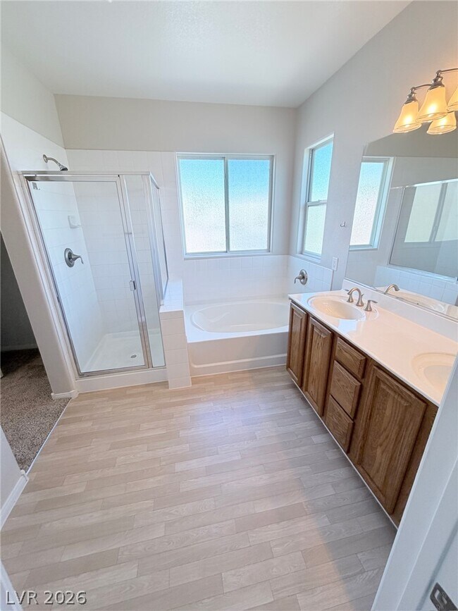 Building Photo - 7213 Bombay Reef Ct