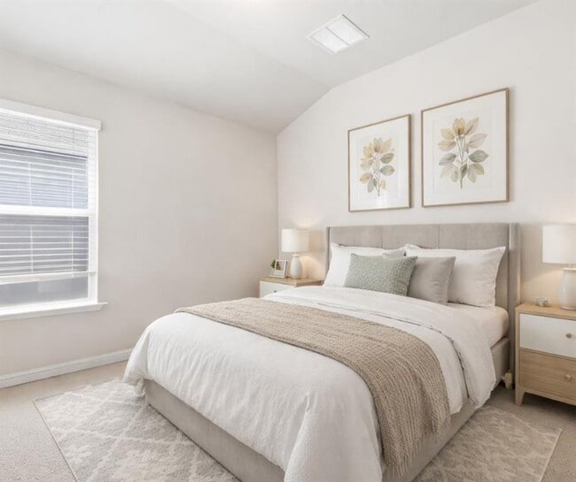 Building Photo - 805 Russet Rock Dr