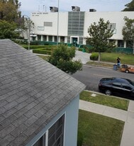 Building Photo - 3526 Farmdale Ave