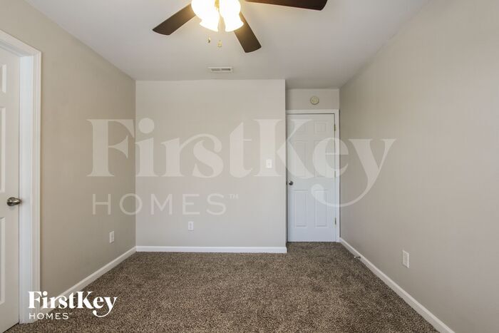Building Photo - 13731 Ayrshire Cir
