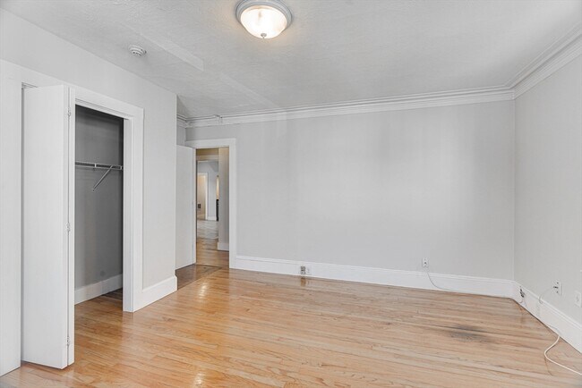 Building Photo - 14 Wheatland St