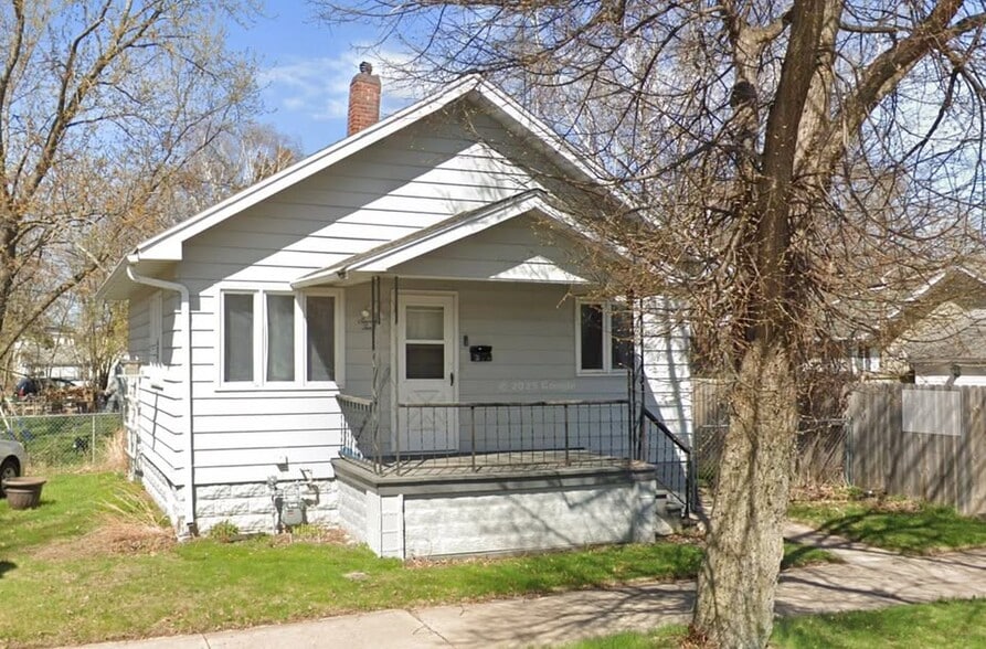 Building Photo - 710 Genrich St