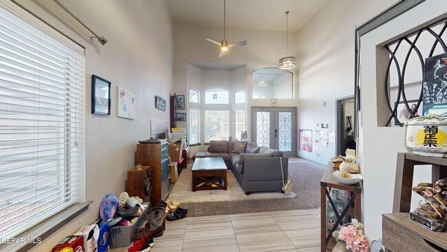 Building Photo - 240 S Halstead Dr