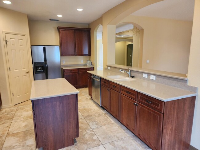 Building Photo - 3941 Orchard Dr