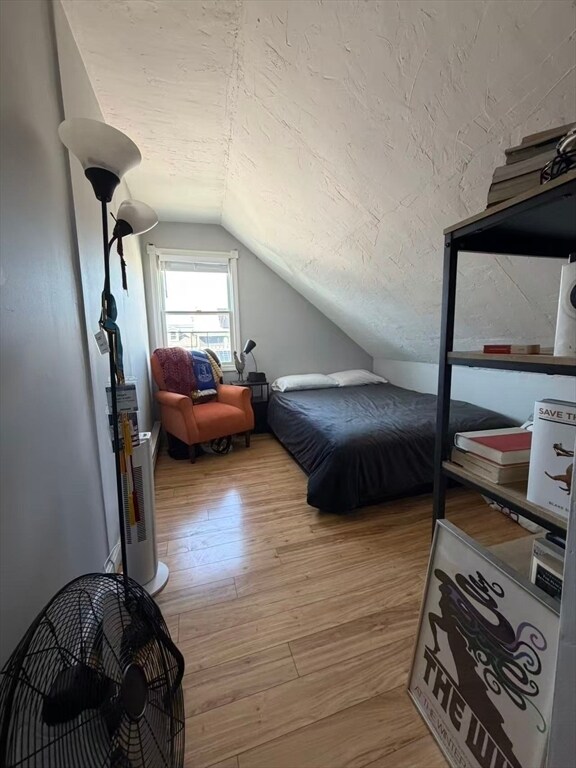 Building Photo - 34 Cross St