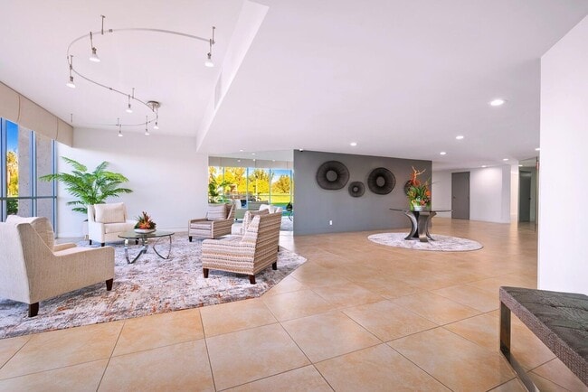 Building Photo - 900 Island Dr