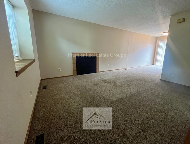 Building Photo - 1263 Soaring Eagle Dr