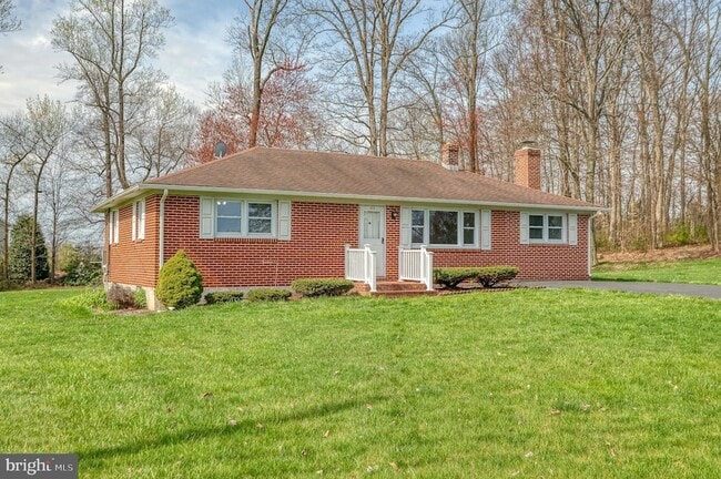 Building Photo - 1016 Winfield Dr