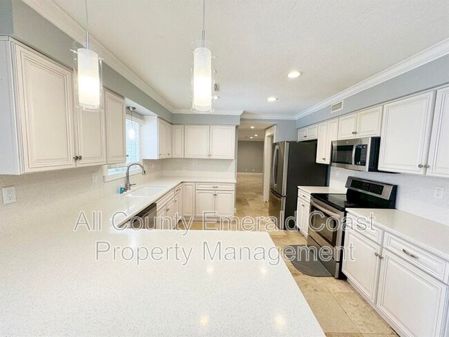 Building Photo - 847 Kell Aire Dr