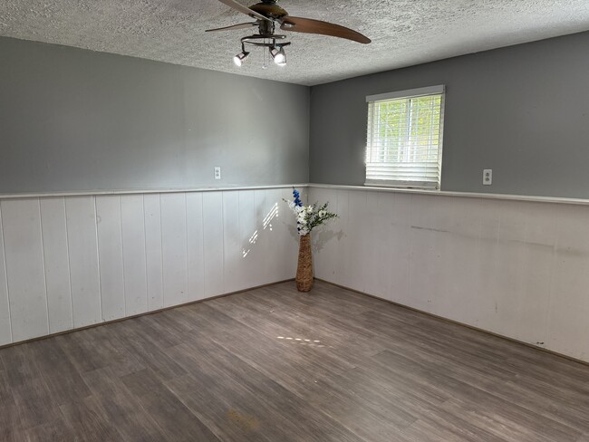 Building Photo - 1770 Minturn Dr