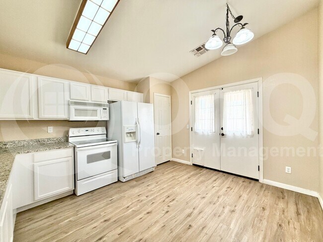 Building Photo - 1793 E Pinto Dr