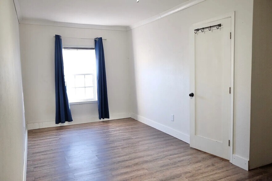 Bedroom 4 - 1611 Somerset Dr