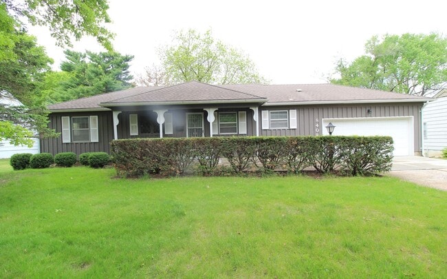 Primary Photo - 3 Bedroom 2 Bath Home In Overland Park