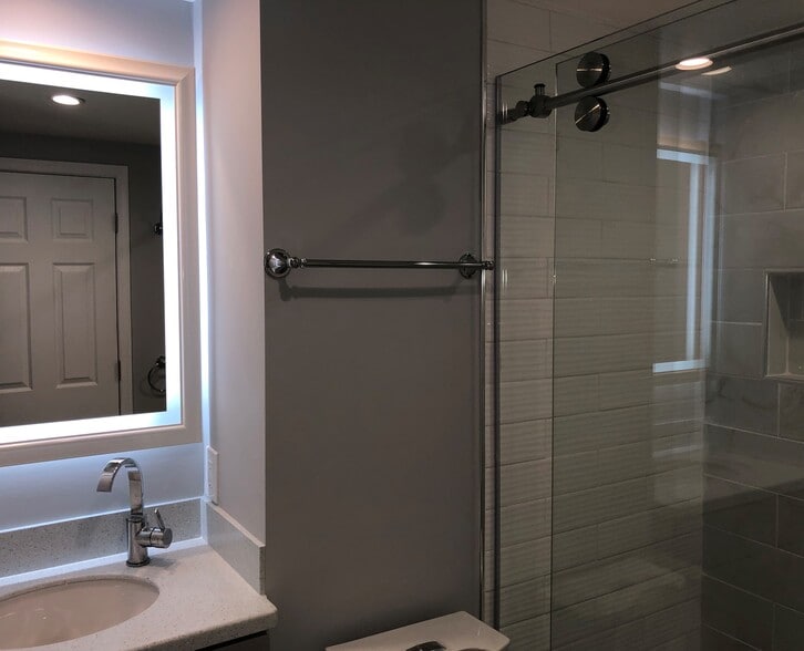 Building Photo - 60 V St NW