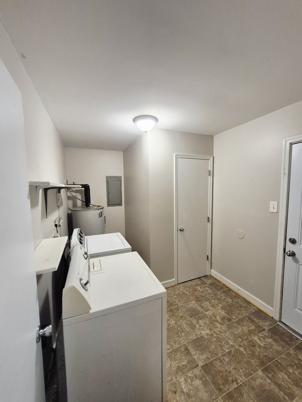 Building Photo - 3041 Clintwood Rd