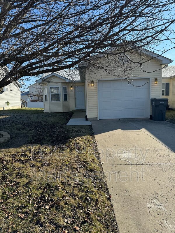 Primary Photo - 789 Colorado St