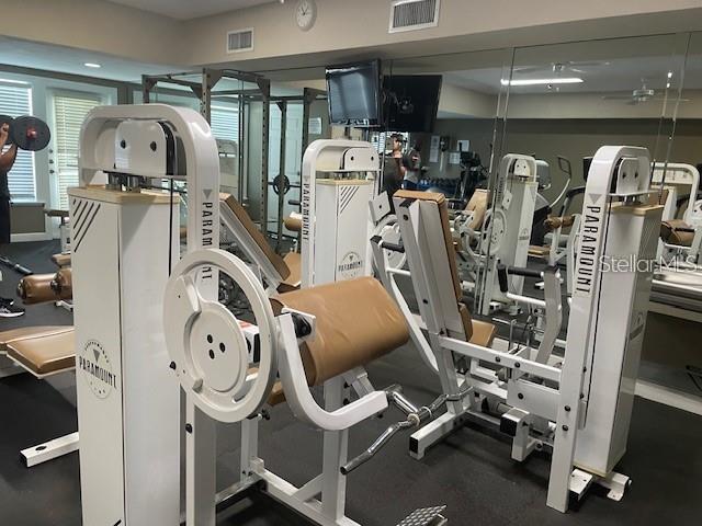 Building Photo - 800 S Dakota Ave