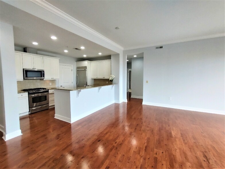 Building Photo - 2950 Mt Wilkinson Pkwy SE