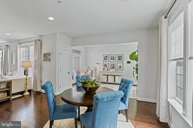Building Photo - 1412 Musgrove Alley